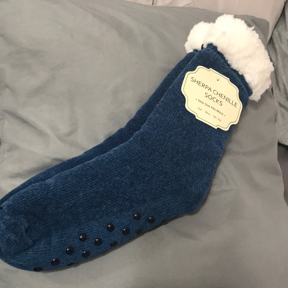 NWT sherpa chenille socks